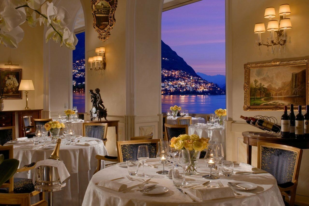 โรงแรมสเปลนดิด รอยัล ลูกาโน ภายนอก รูปภาพ The restaurant
